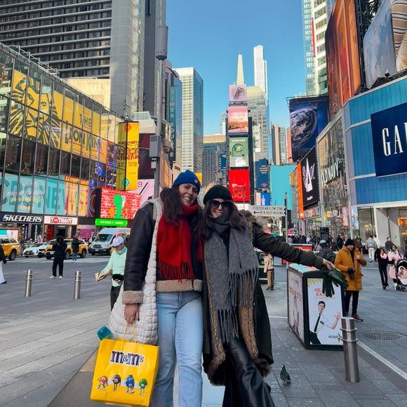 Meet your Posher, Lauren - Picture 7 of 11